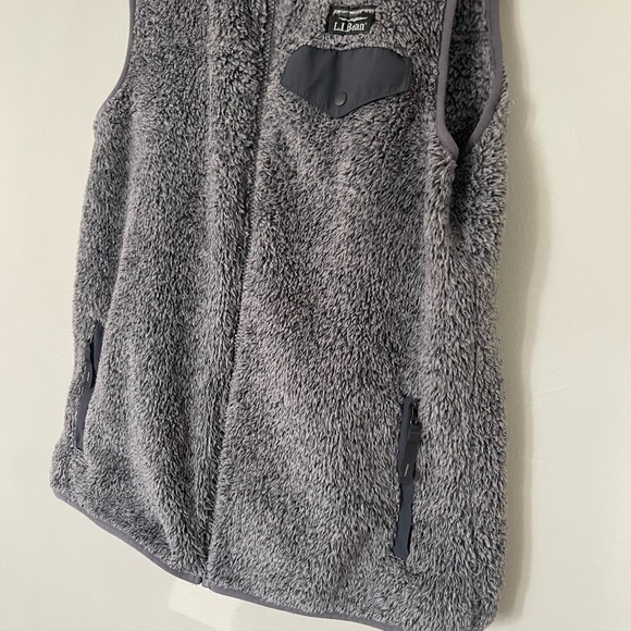 L.L. Bean Sherpa Vest, Women’s size S, Charcoal Grey, Excellent Condition - Picture 5 of 12